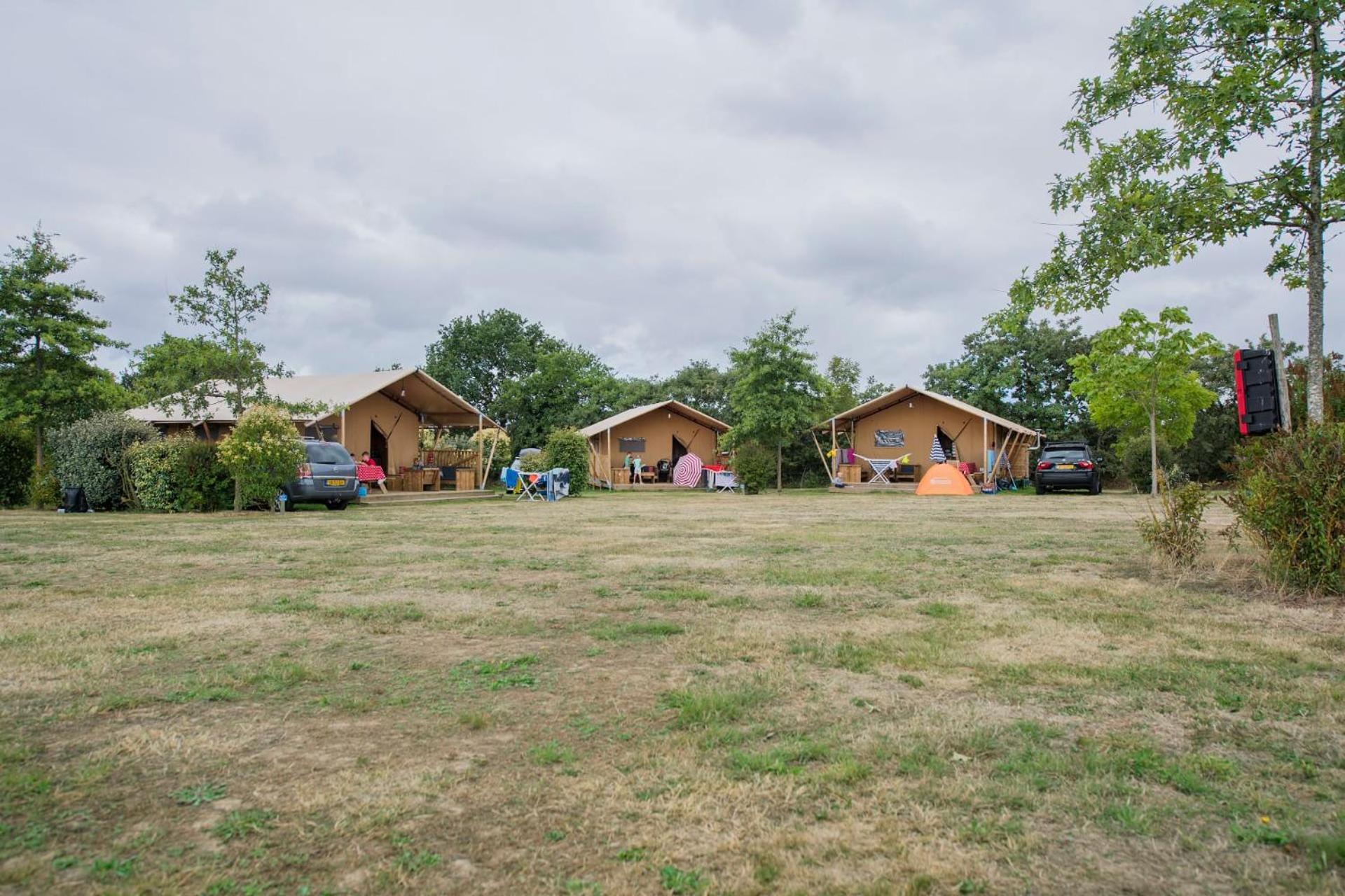 Rcn La Ferme Du Latois Camping 4*
