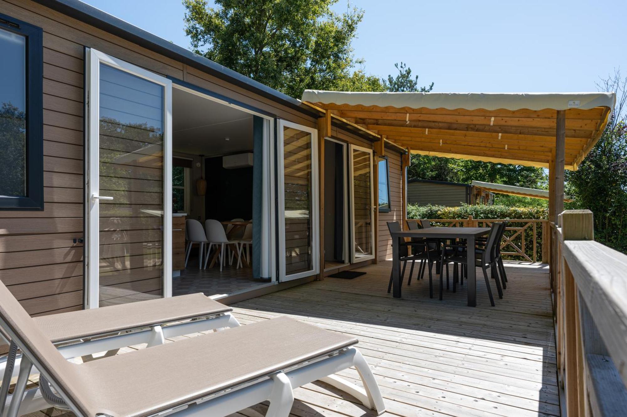 Rcn La Ferme Du Latois Campsite 4*